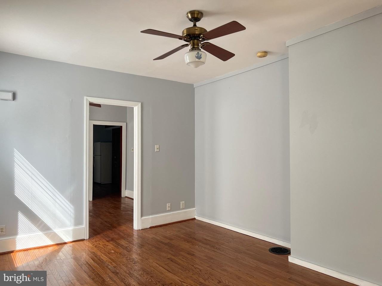 23 Lincoln Ave - Photo 4 of 16