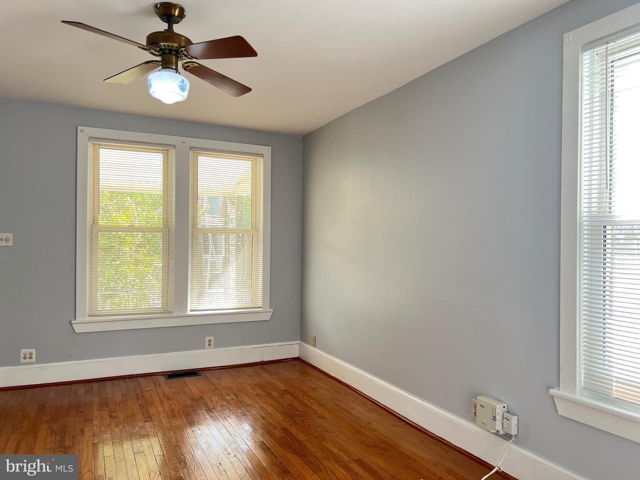 23 Lincoln Ave - Photo 5 of 16