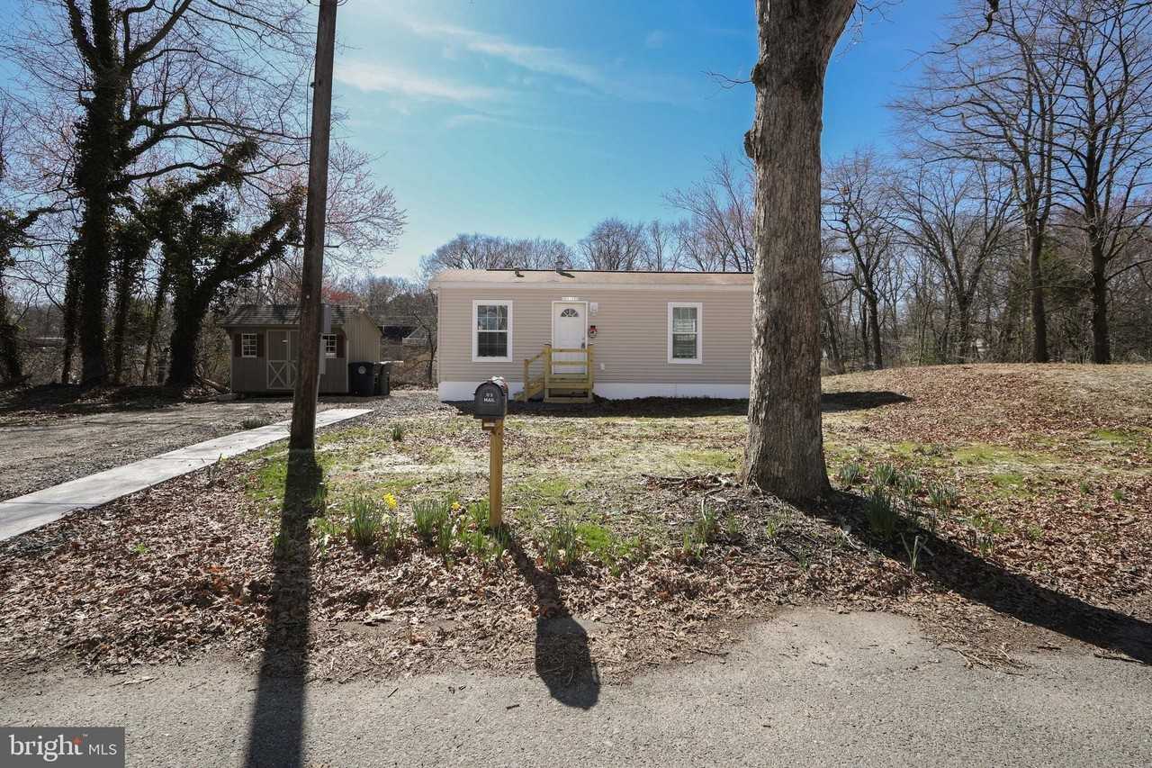 312 Crystal Dr - Photo 5 of 23