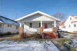 featured image of 1715 Perth St