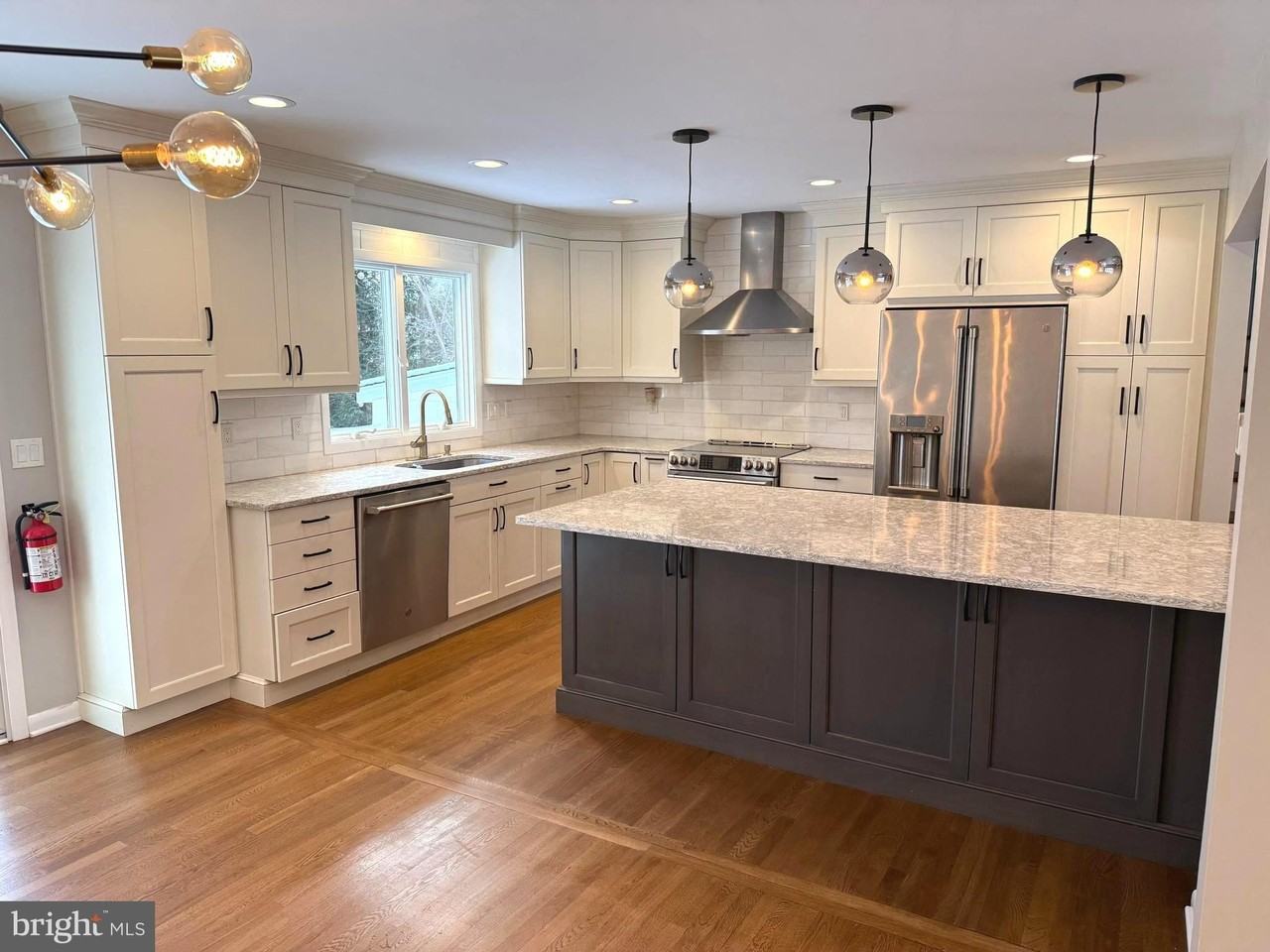 21 Forester Dr - Photo 4 of 31