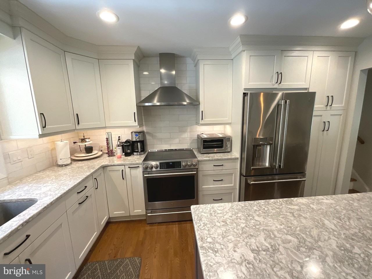 21 Forester Dr - Photo 5 of 31