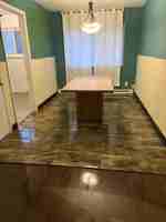 featured image of 8413 Cottonwood Dr #1