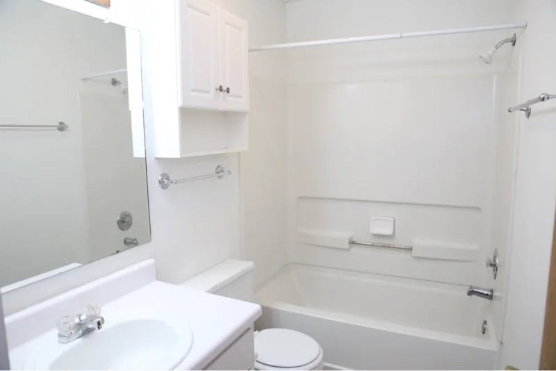 5073 Singleton Dr - Photo 7 of 14