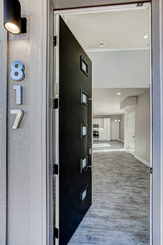 817 Cherokee Dr - Photo 3 of 27