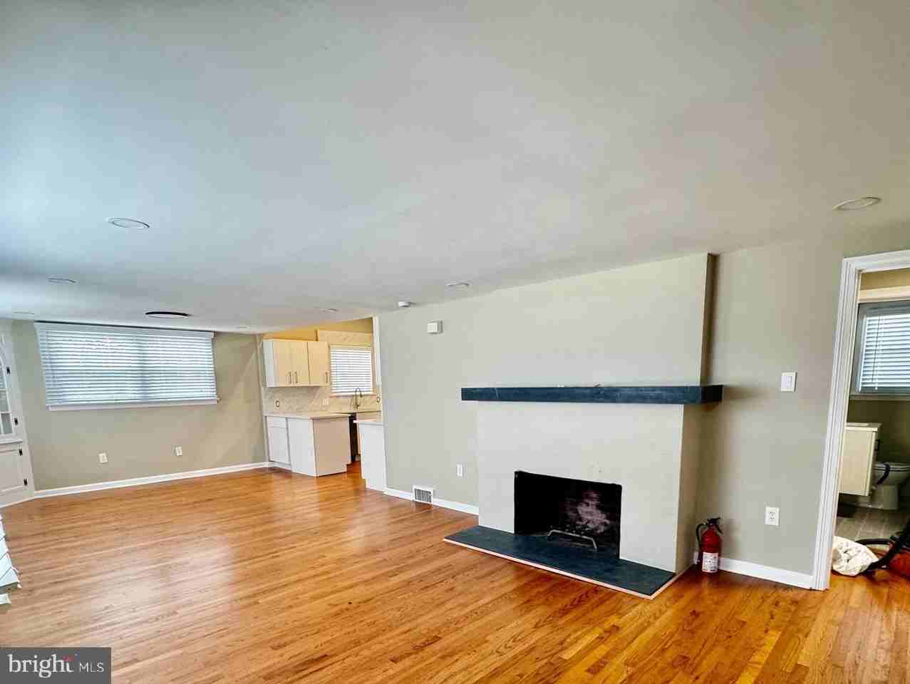 551 Fernhill Rd - Photo 4 of 29