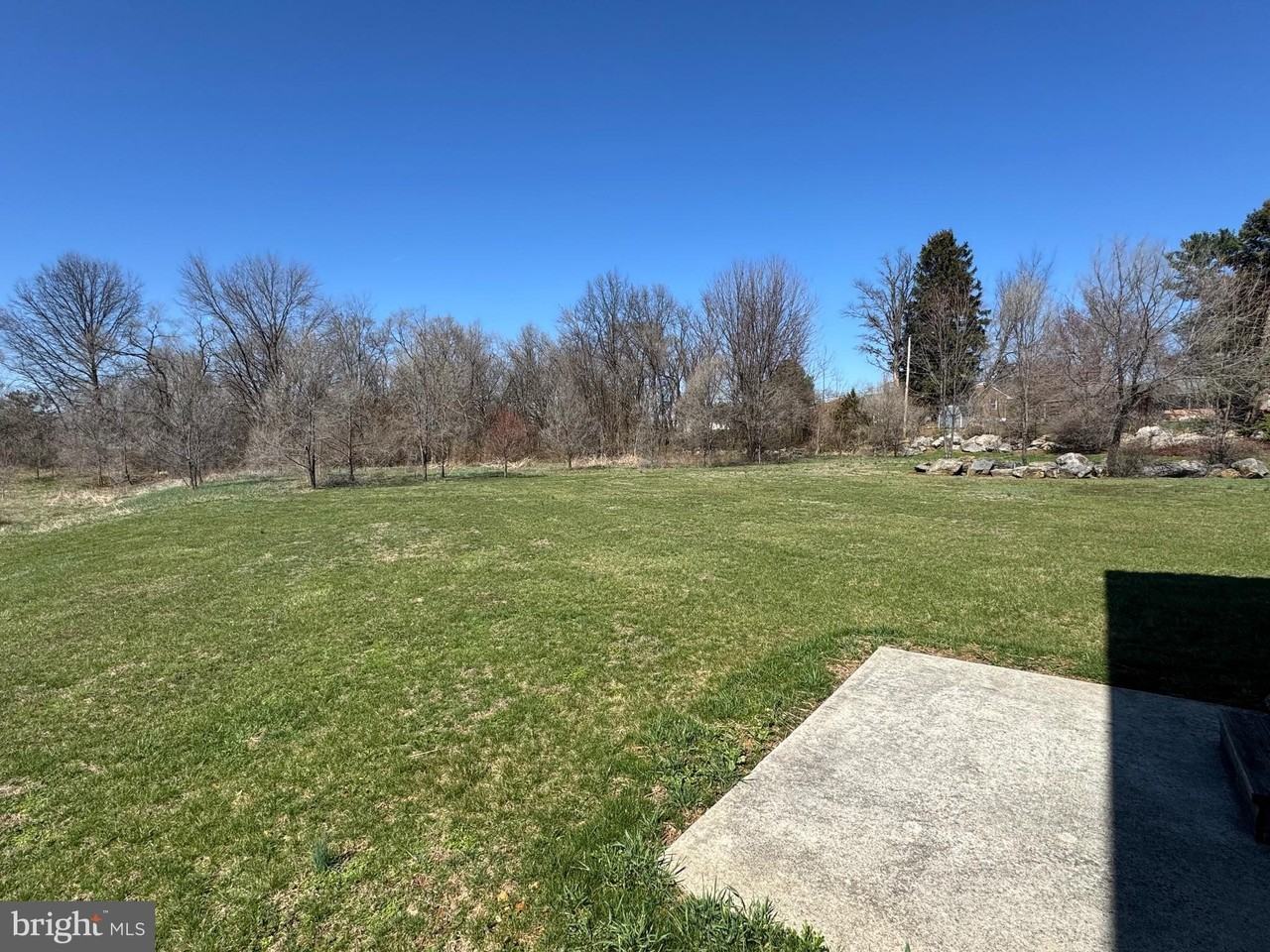 145 Fayette St - Photo 4 of 12