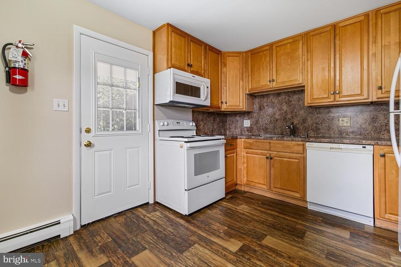 429 Edgemont Ave - Photo 2 of 20