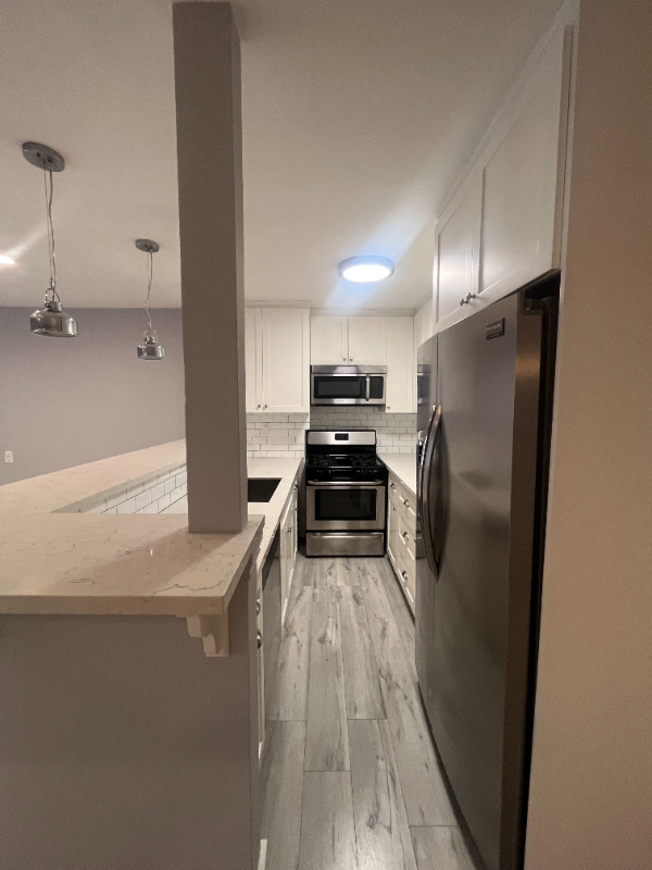 11669 Chenault St - Photo 4 of 30