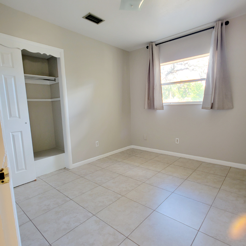 404 Bullard Pkwy - Photo 4 of 15