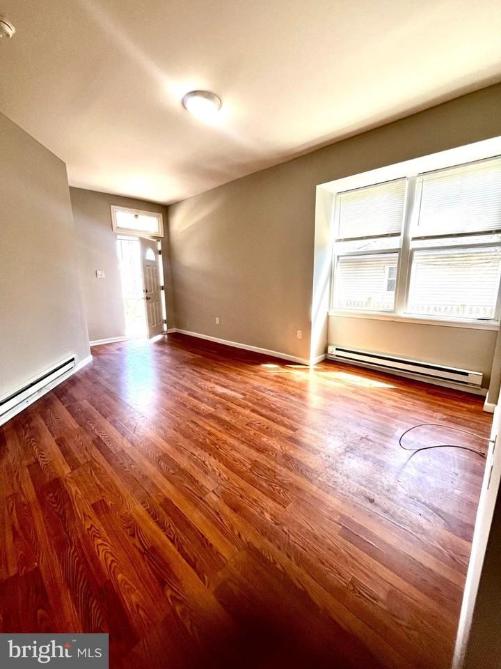 7106 Devon St Unit 1 - Photo 3 of 11