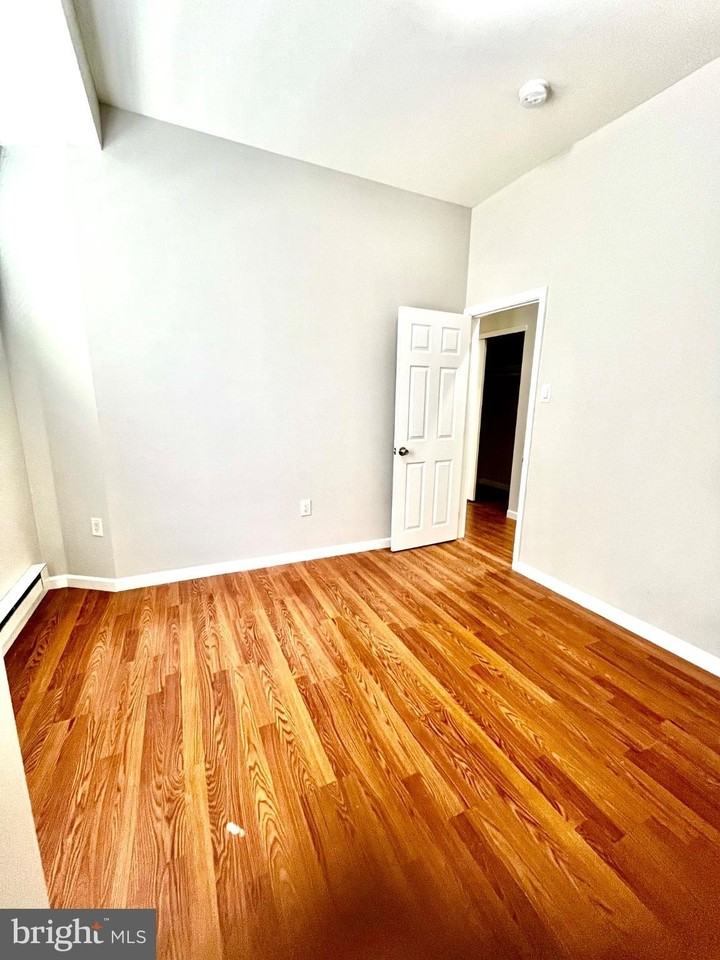 7106 Devon St Unit 1 - Photo 4 of 11