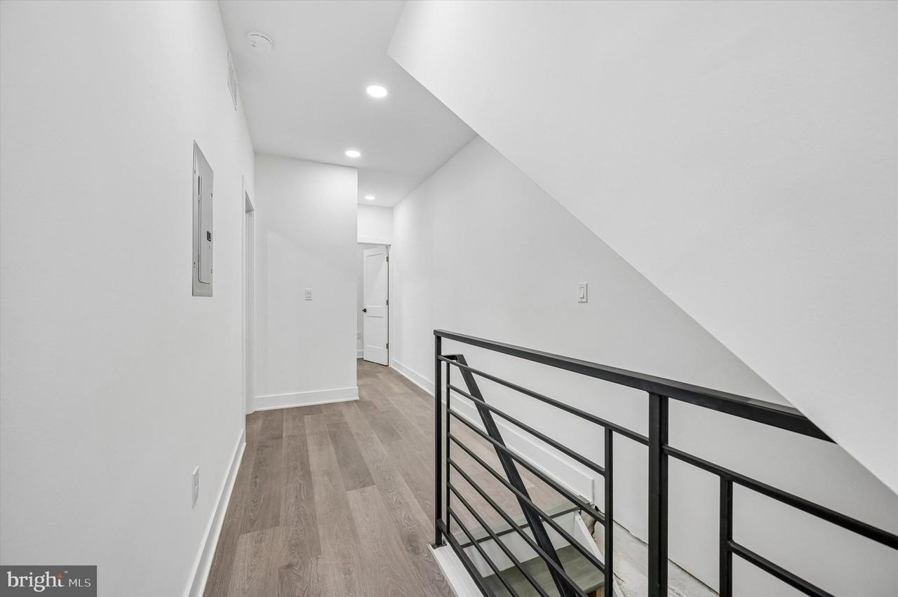 5719 Cambridge St Unit 1 - Photo 7 of 19