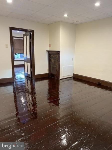 138 S Queen St Apt 2 - Photo 2 of 7