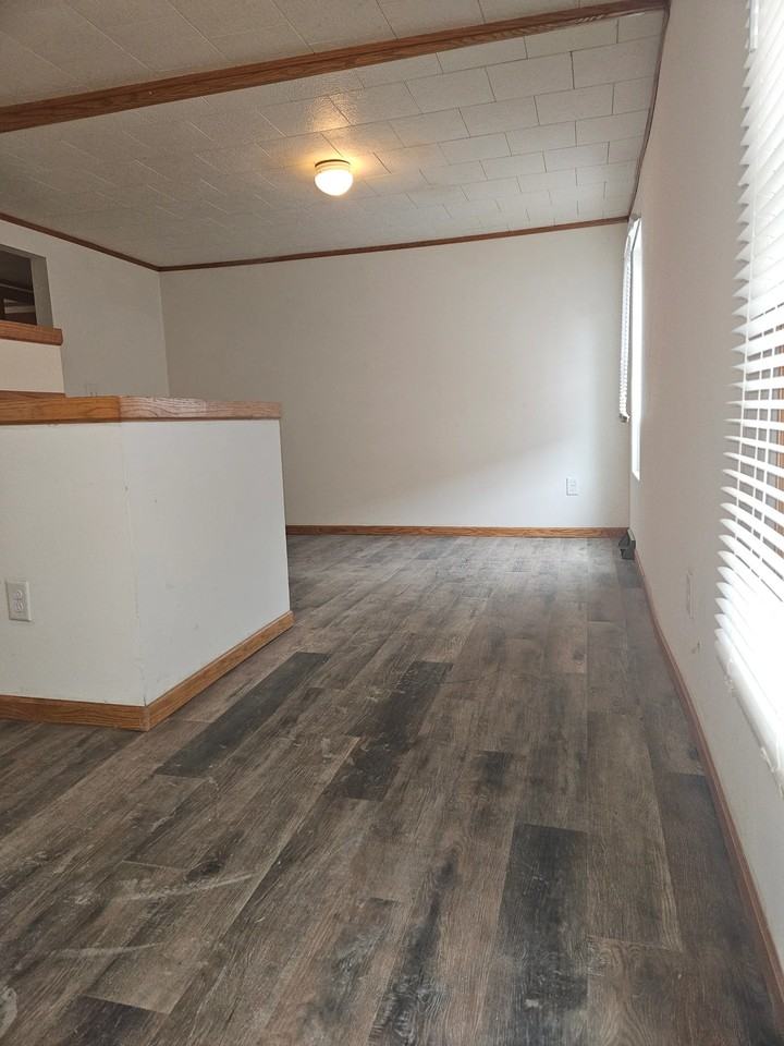 Paul Ave S - Photo 7 of 16