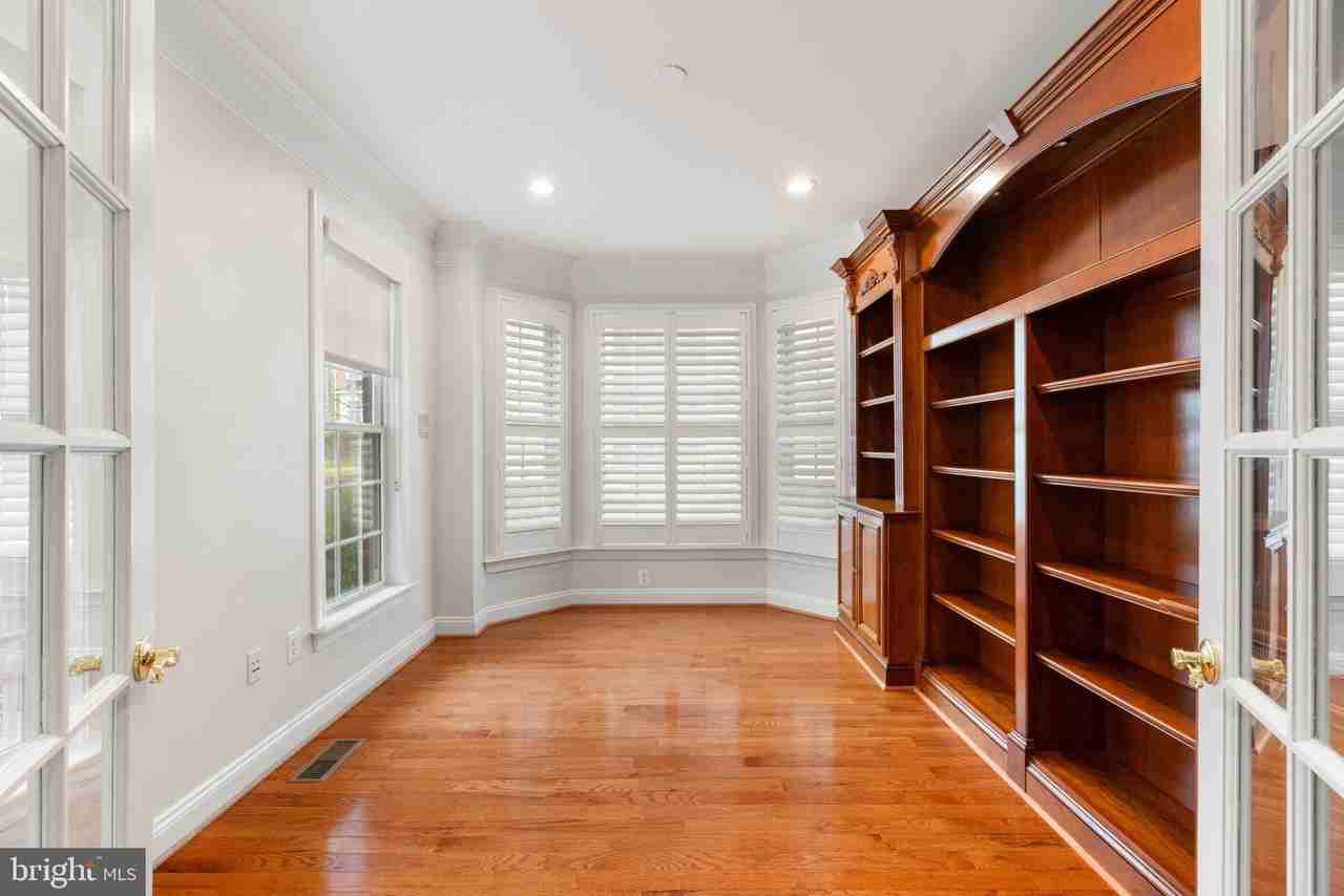 9185 Topaz St - Photo 5 of 50