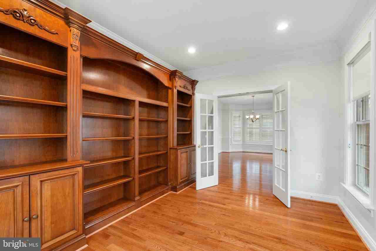 9185 Topaz St - Photo 6 of 50