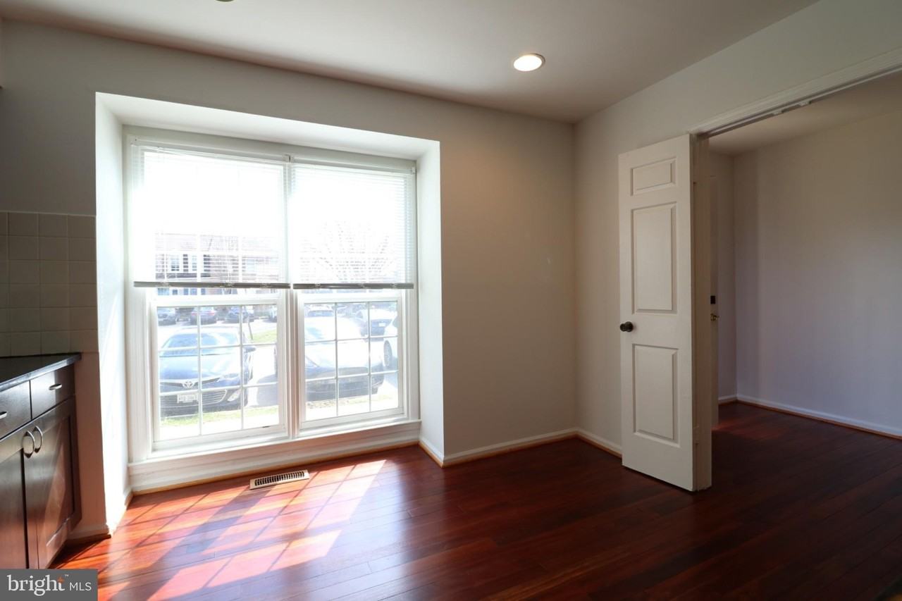 6584 Bermuda Green Ct - Photo 4 of 23