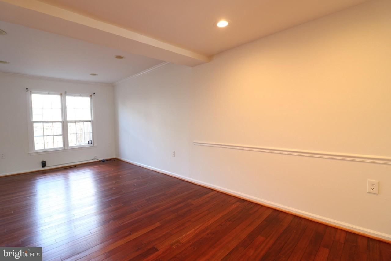 6584 Bermuda Green Ct - Photo 7 of 23