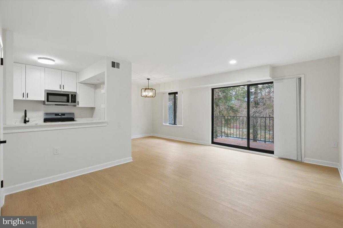 125-L Clubhouse Dr Sw Unit 9 - Photo 3 of 23