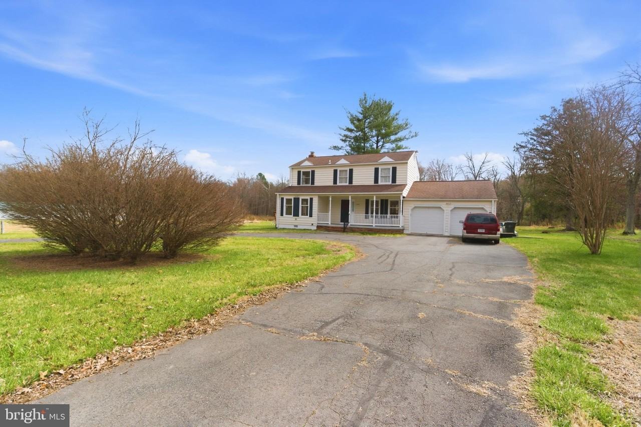 20040 Bobwhite Ln - Photo 2 of 44