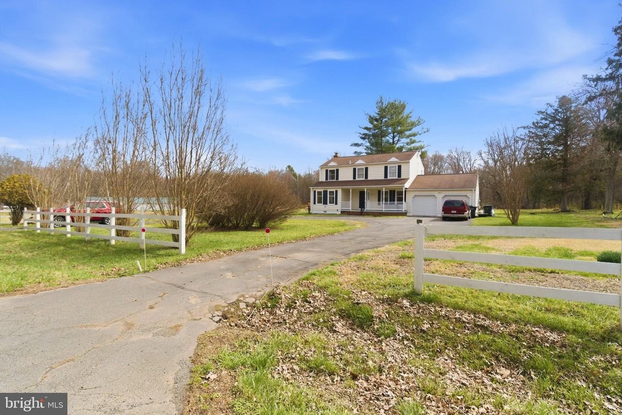 20040 Bobwhite Ln - Photo 3 of 44