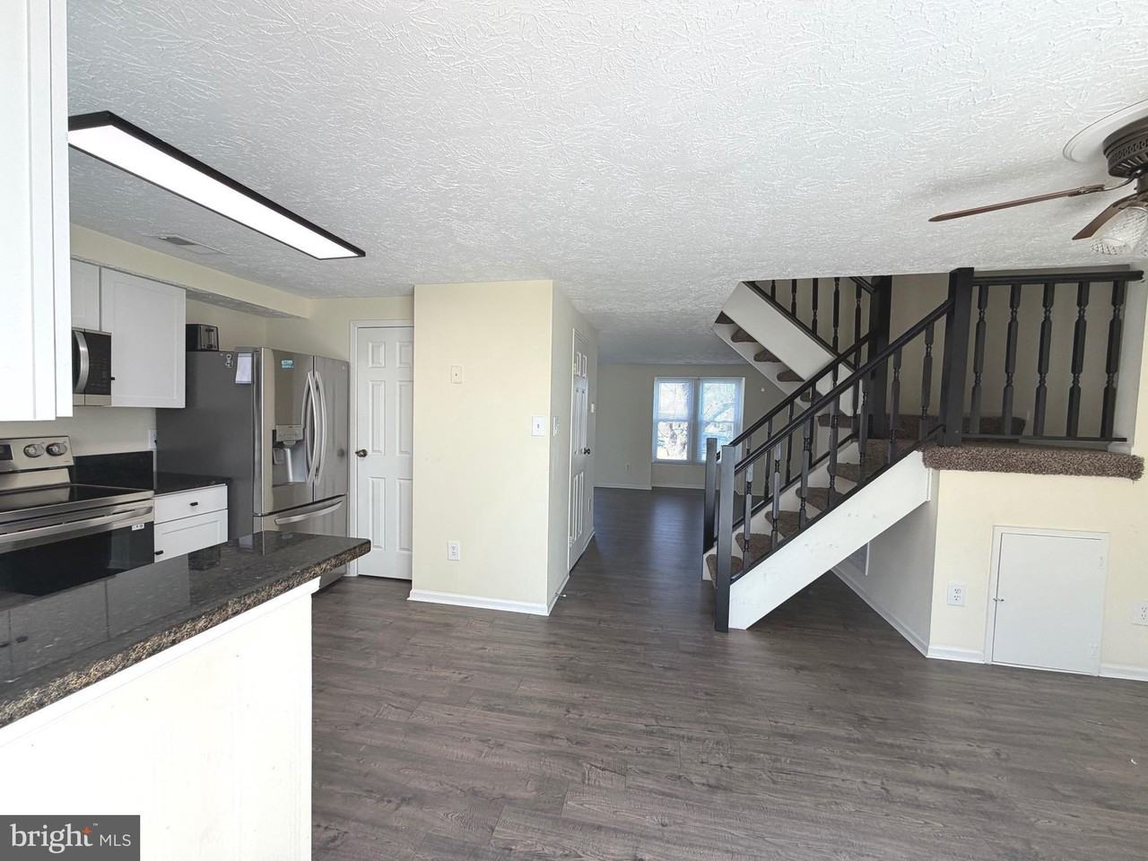 4715 Still Pl - Photo 6 of 17