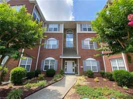 featured image of 6981 Hanesbrook Cir #202