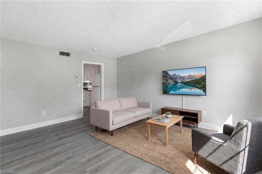 22 Forsyth St - Photo 2 of 21