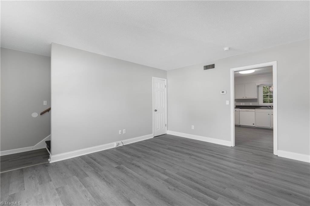 22 Forsyth St - Photo 4 of 21