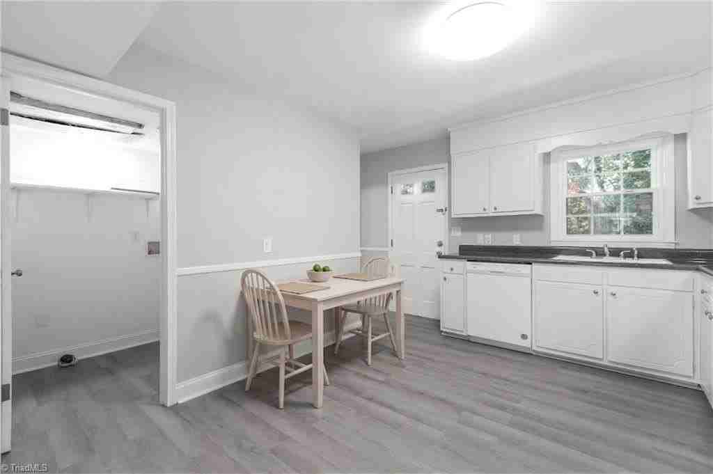 22 Forsyth St - Photo 6 of 21