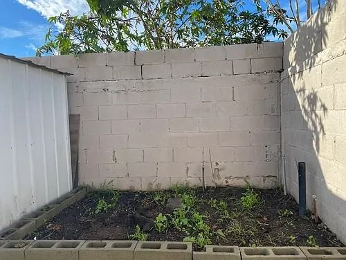 26001 Juanita St - Photo 7 of 10