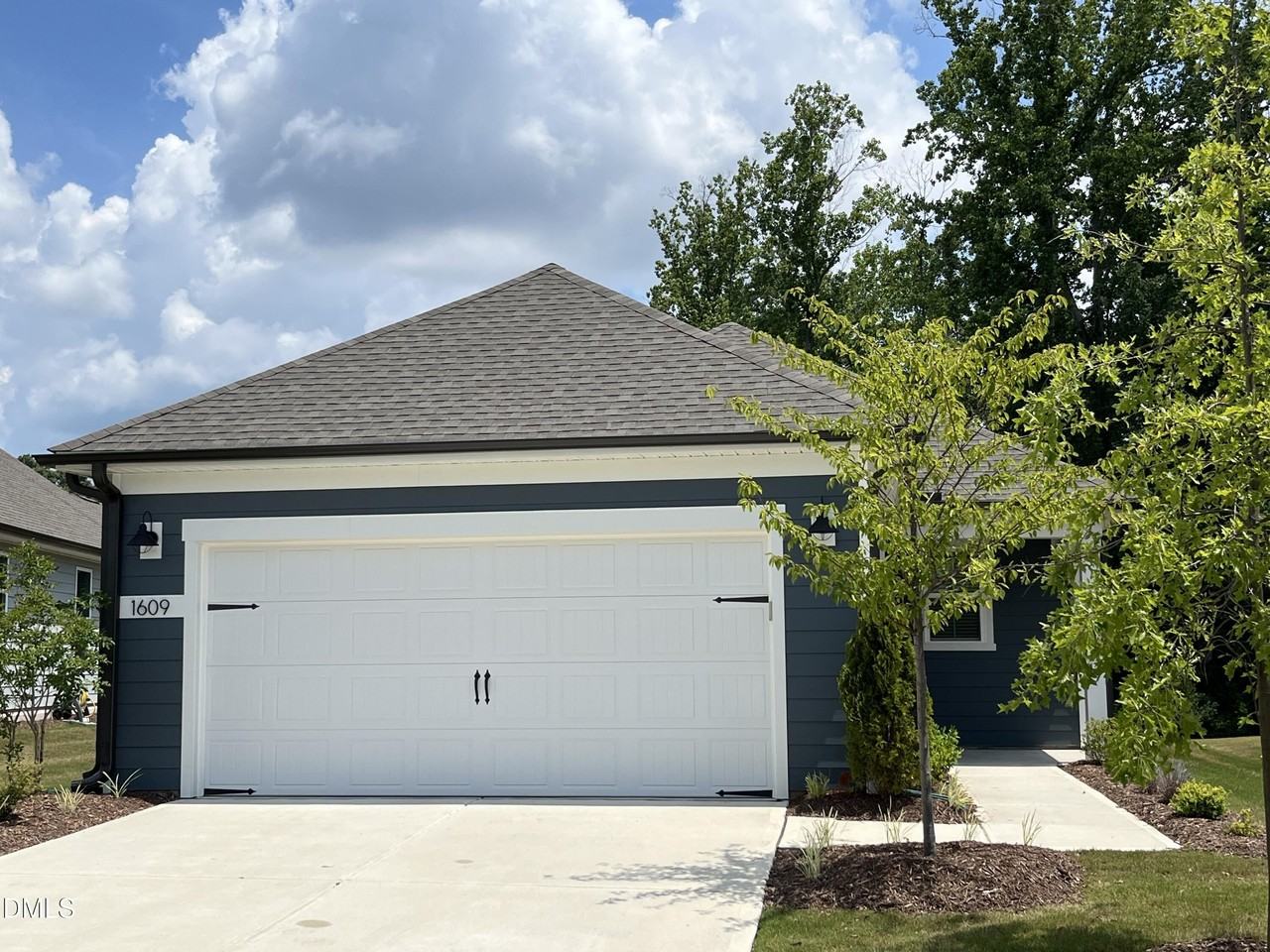 1609 American Beech St - Photo 2 of 28