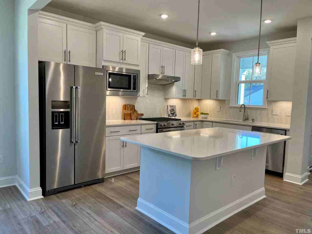 1609 American Beech St - Photo 3 of 28