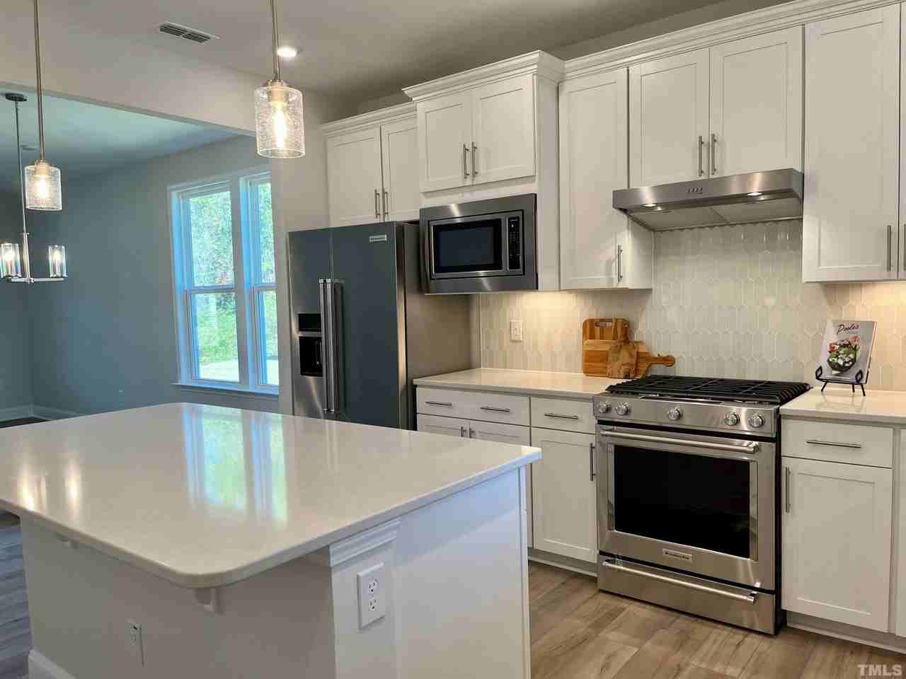 1609 American Beech St - Photo 4 of 28