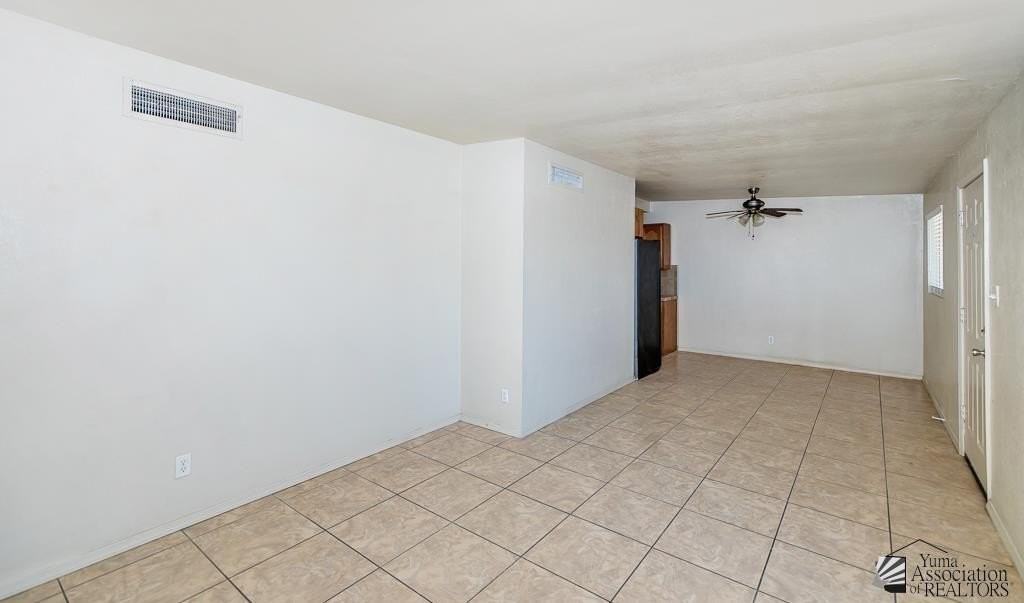 1902 W 18th St - Photo 4 of 17