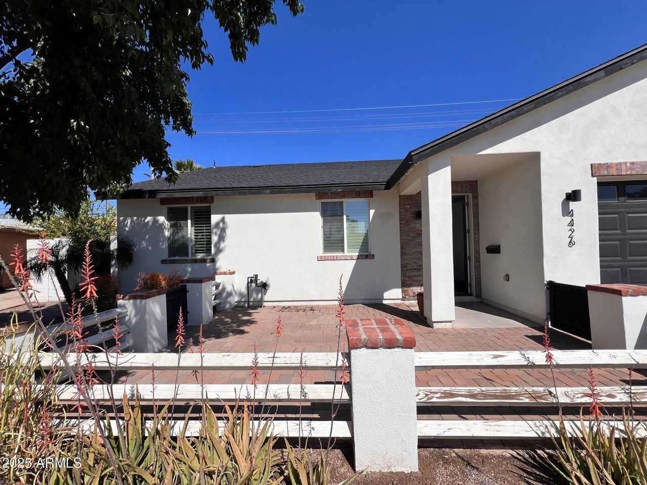 4426 E Campbell Ave - Photo 3 of 50