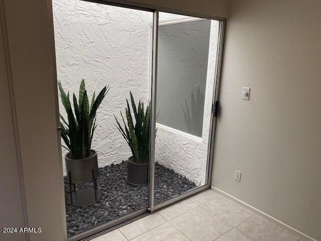 6019 E Lewis Ave - Photo 5 of 17