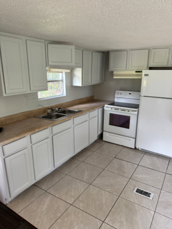 1929 Arthur Lawrence Dr - Photo 7 of 17