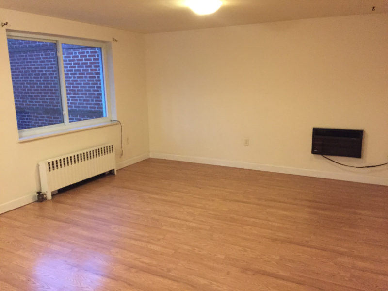 211 Easterly Pkwy - Photo 4 of 10