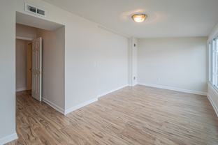 611 Otis Pl Nw #3 - Photo 1 of 1