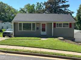 featured image of 825 Edgar Rd