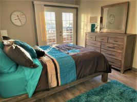 featured image of 302 Allen St #18