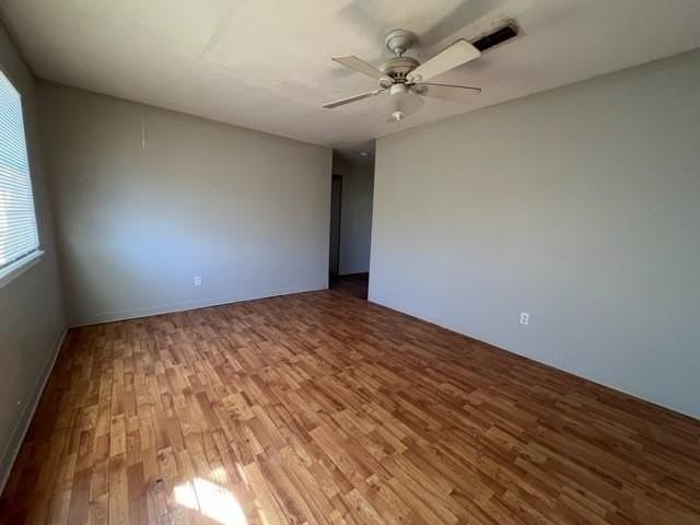 2410 Yorktown Dr - Photo 4 of 14