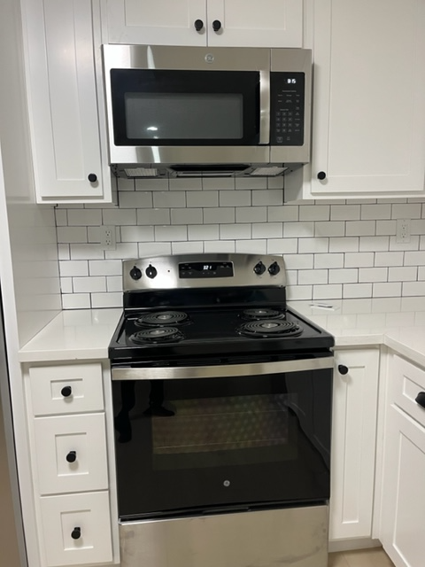 11698 Chenault St - Photo 3 of 28