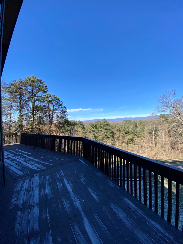 442 Bradshaw Ln - Photo 2 of 26