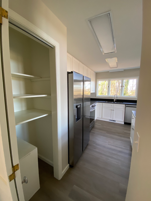 442 Bradshaw Ln - Photo 5 of 26