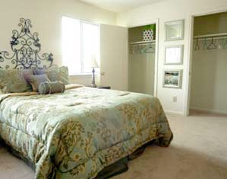 2718 Claudette Rd - Photo 4 of 7