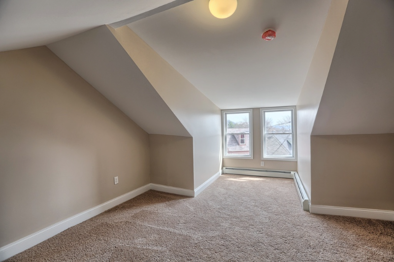 329 Perry St - Photo 3 of 40