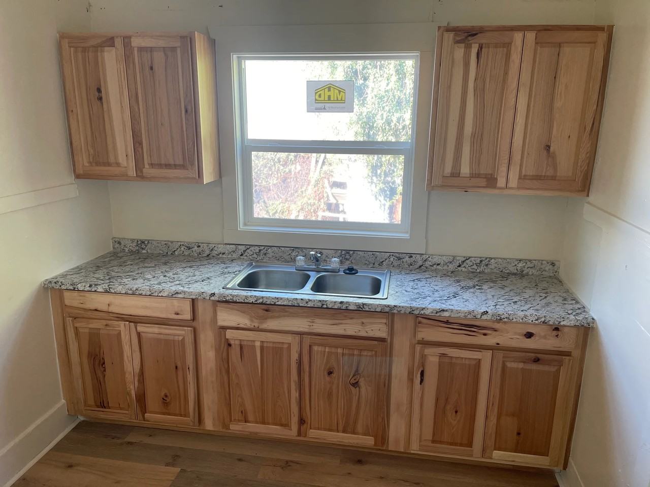 407 La Mesa Way - Photo 3 of 20